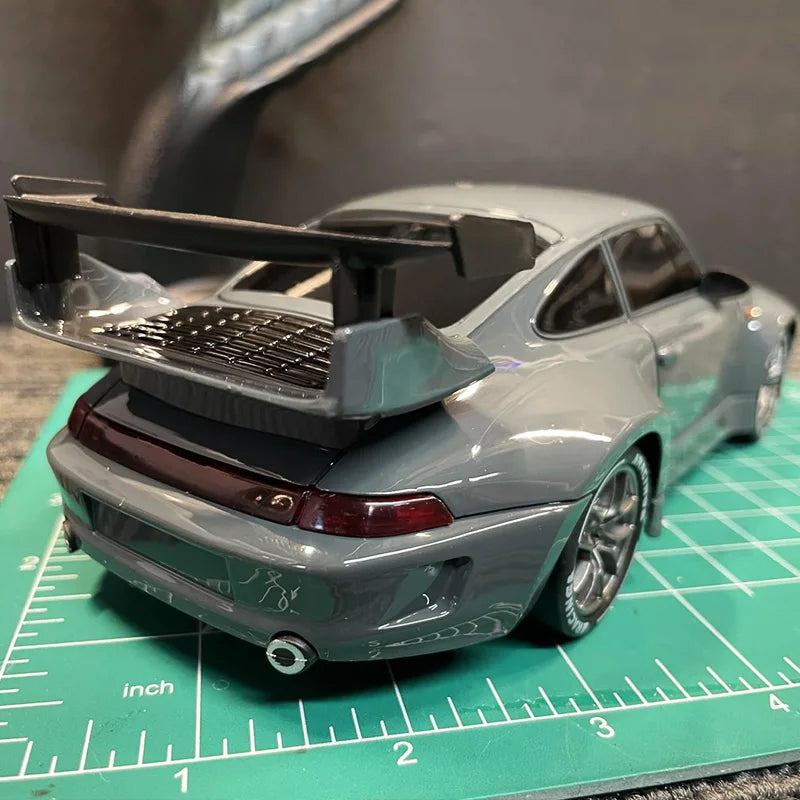 PF DriftMaster Pro Skala 1:24 – Szybkie Zdalnie Sterowane Auto Driftowe 4WD 20 km/h z LED i Dodatkowymi Oponami